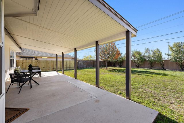 219 Warner BND, Hutto, TX 78634