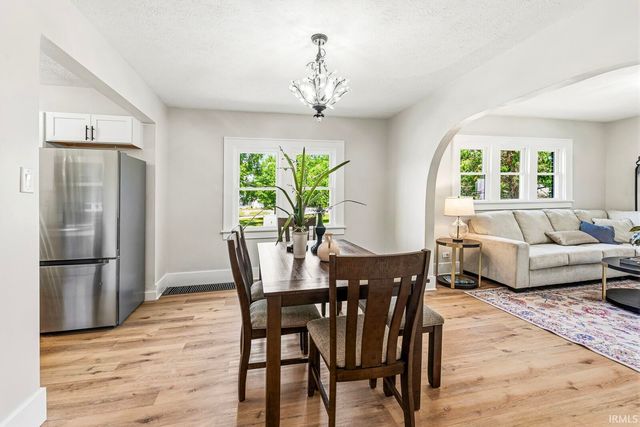 317 N Sunnyside Avenue, South Bend, IN 46617