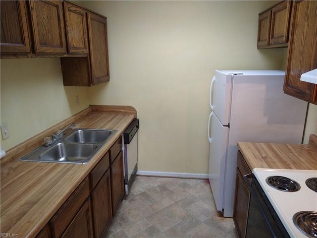 1218 Wide ST, Norfolk, VA 23504