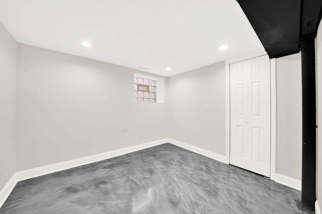 11630 S Hale Avenue, Chicago, IL 60643