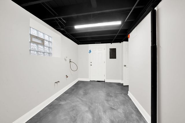 11630 S Hale Avenue, Chicago, IL 60643