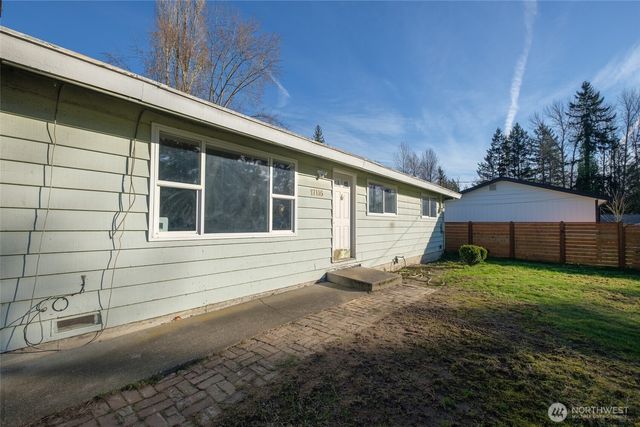 17116 SE 125th Place SE, Renton, WA 98058
