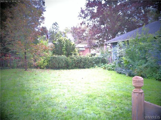 42 Harrison Ave, Lockport City, NY 14094