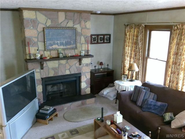 42 Harrison Ave, Lockport City, NY 14094