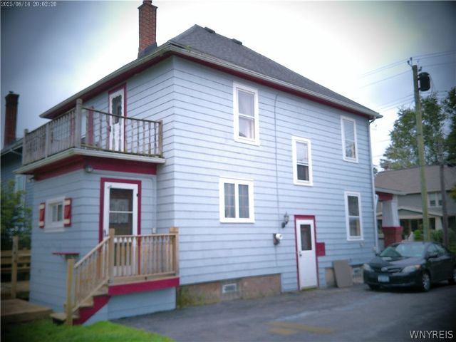 42 Harrison Ave, Lockport City, NY 14094