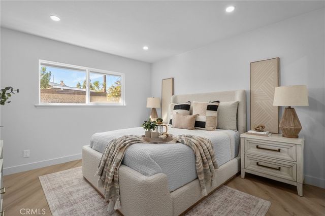 17381 Meer, Huntington Beach, CA 92647