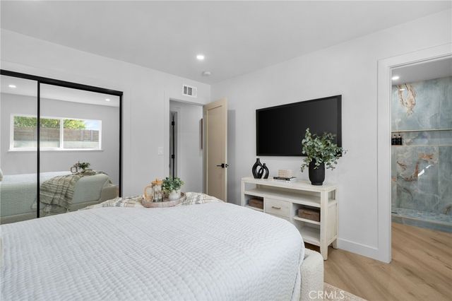 17381 Meer, Huntington Beach, CA 92647