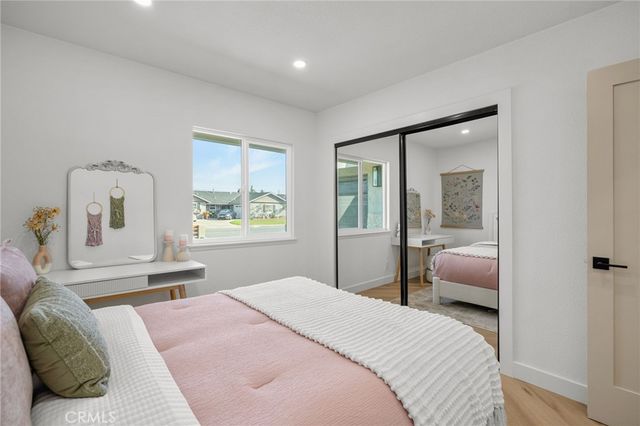 17381 Meer, Huntington Beach, CA 92647