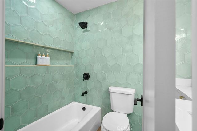 17381 Meer, Huntington Beach, CA 92647