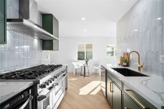 17381 Meer, Huntington Beach, CA 92647