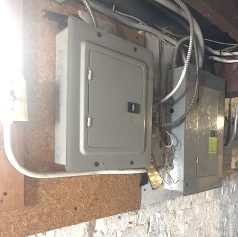 2712 Elizabeth Avenue, Zion, IL 60099