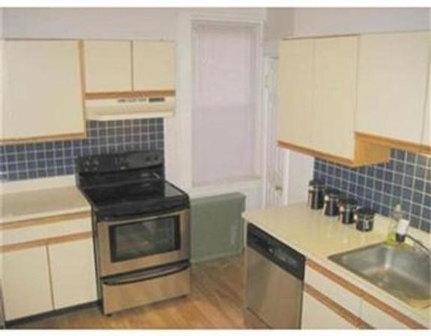 16 Royce Road 6, Boston, MA 02134