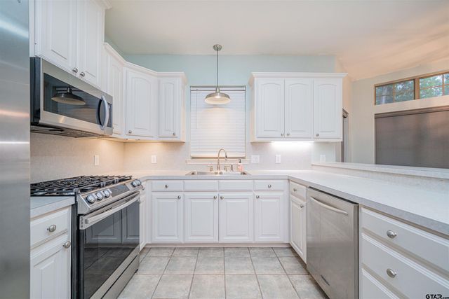 169 Private Road 8519, Van, TX 75790