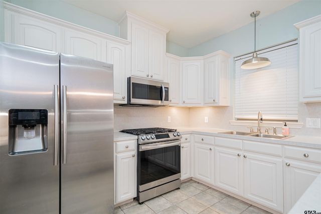 169 Private Road 8519, Van, TX 75790