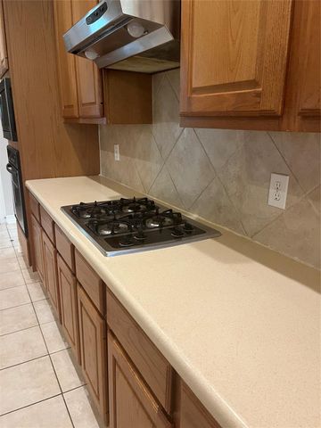 24319 Bay Hill Boulevard, Katy, TX 77494