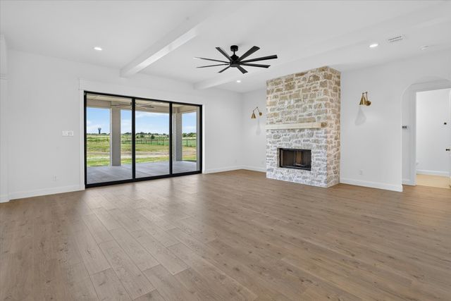 6931 Eagle Creek Drive, Godley, TX 76044