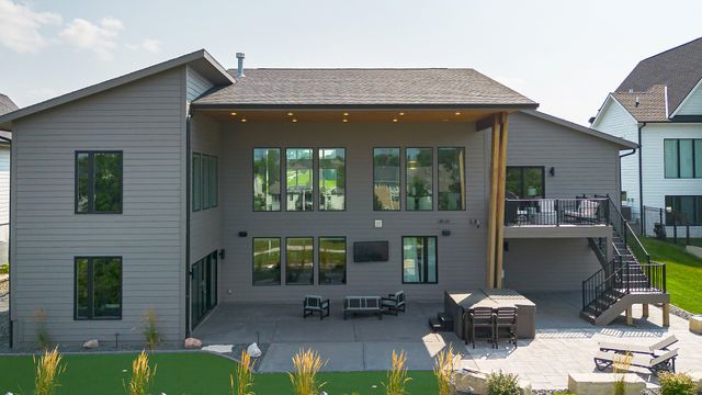 16659 Winston Drive, Clive, IA 50325