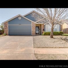 10606 N 146th Avenue E, Owasso, OK 74055