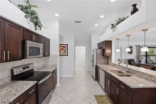 4702 SW 20th AVE, Cape Coral, FL 33914