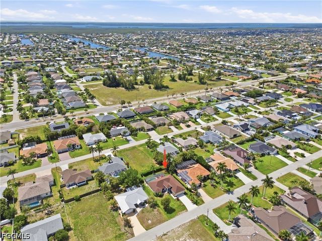 4702 SW 20th AVE, Cape Coral, FL 33914