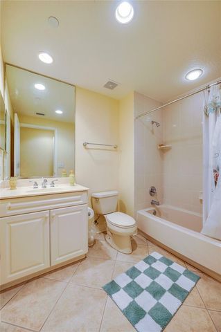 250 MINORCA BEACH WAY 906, New Smyrna Beach, FL 32169