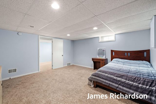 15249 Widgeon Road, Grand Haven, MI 49417