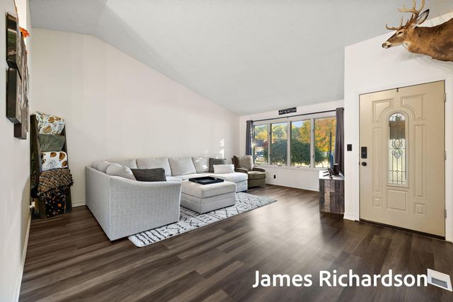 15249 Widgeon Road, Grand Haven, MI 49417