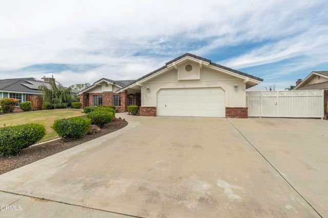 7608 Darrin Avenue, Bakersfield, CA 93308