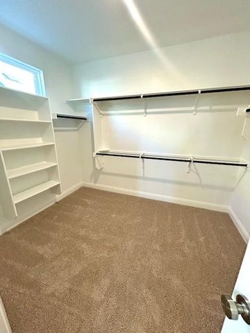 1001 Ellensburg DR, Georgetown, TX 78633