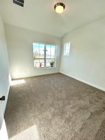 1001 Ellensburg DR, Georgetown, TX 78633