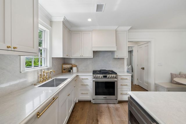 2315 Mount Pleasant Street, Charleston, SC 29403