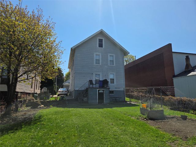 1050 W 20TH Street, Erie, PA 16502