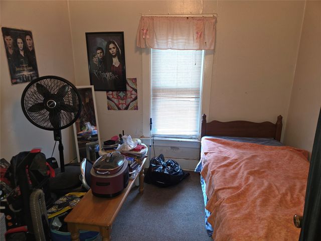 1050 W 20TH Street, Erie, PA 16502