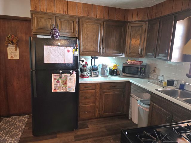1050 W 20TH Street, Erie, PA 16502