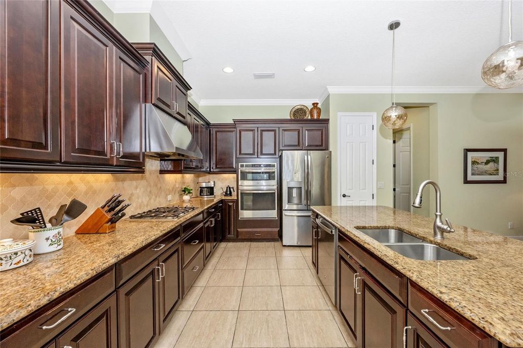 Image 11 of property listing at 13003 INDIGO WAY, Bradenton, FL 34211