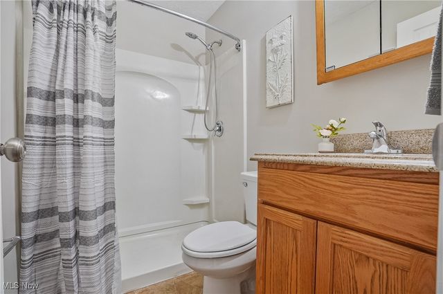 9864 Green Drive, Windham, OH 44288