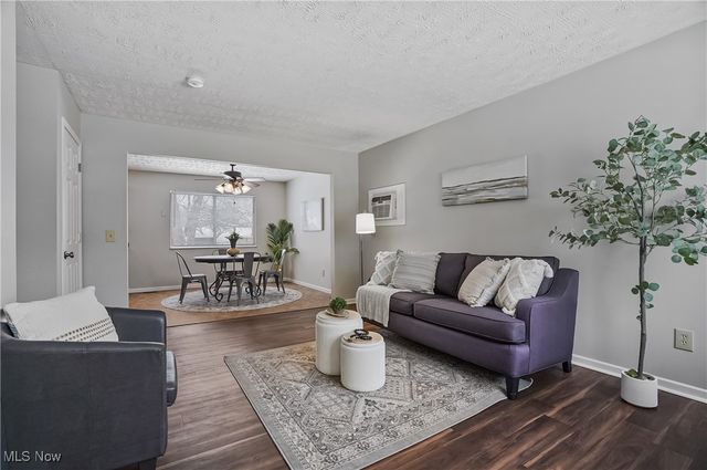 9864 Green Drive, Windham, OH 44288