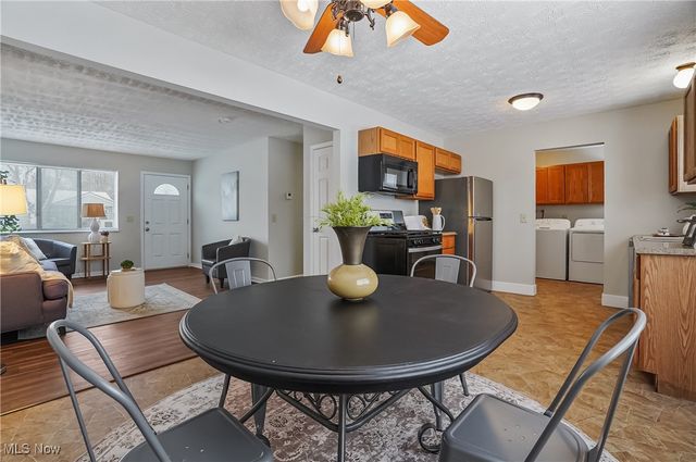 9864 Green Drive, Windham, OH 44288