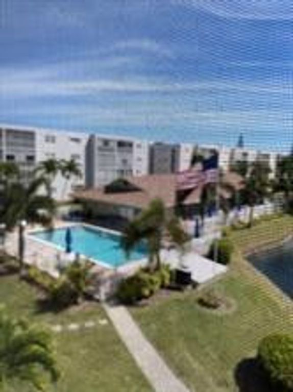 1025 SE 3rd Avenue 303, Dania Beach, FL 33004