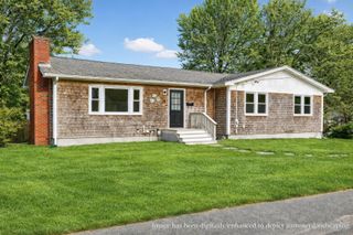 78 Bristol Avenue, Hyannis, MA 02601