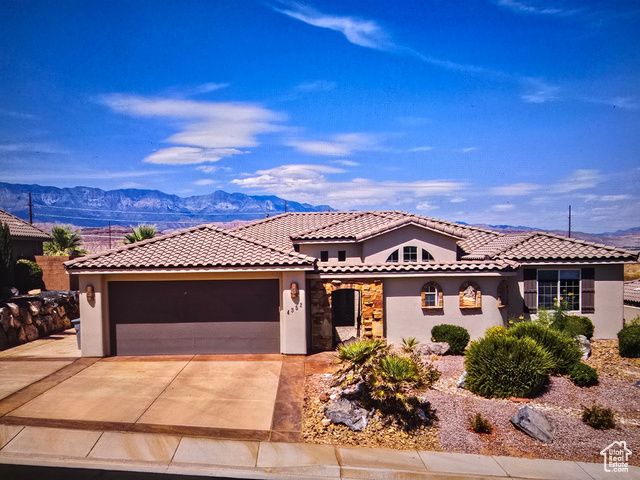 4352 W 2440 S, Hurricane, UT 84737