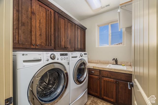 4352 W 2440 S, Hurricane, UT 84737