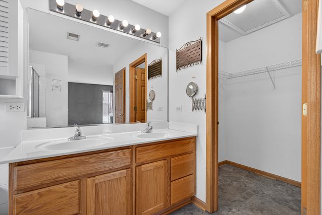 522 Horizon Drive, Bartlett, IL 60103