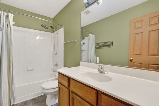 522 Horizon Drive, Bartlett, IL 60103