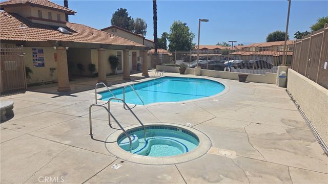 1365 Crafton 2017, Mentone, CA 92359
