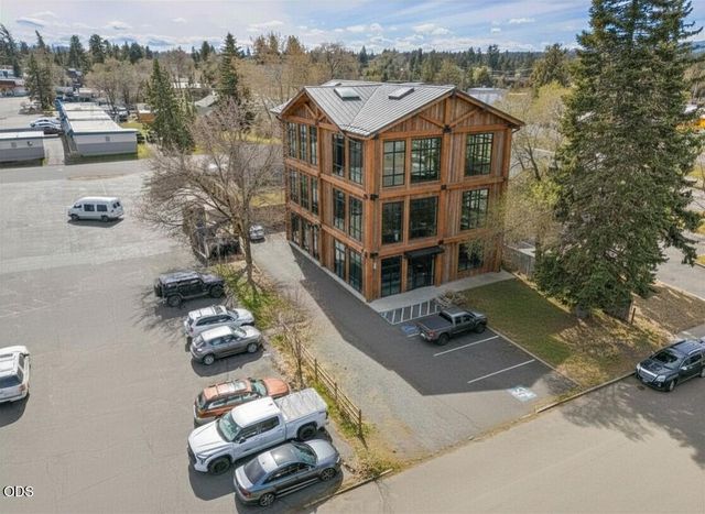 225 SE Vine Lane, Bend, OR 97702