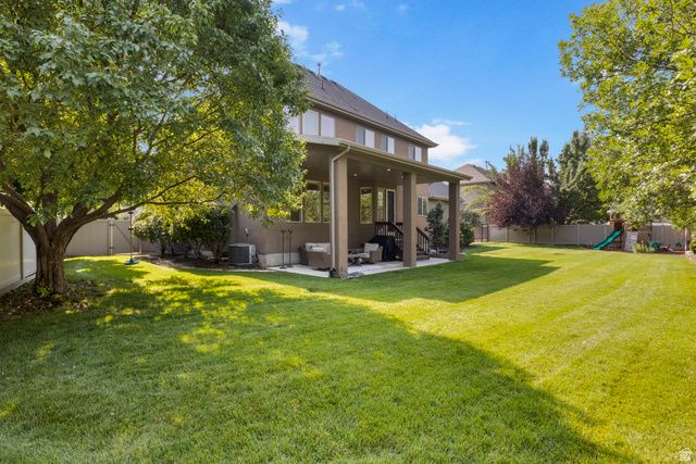 11478 S CHAPEL RIDGE CIR, South Jordan, UT 84095