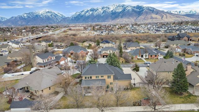 11478 S CHAPEL RIDGE CIR, South Jordan, UT 84095