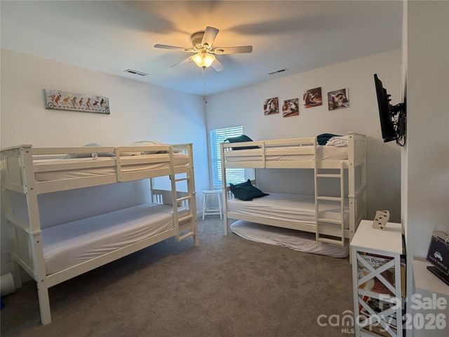 2125 24th Street Lane SE, Hickory, NC 28602