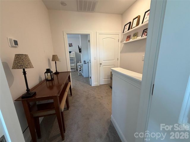 2125 24th Street Lane SE, Hickory, NC 28602